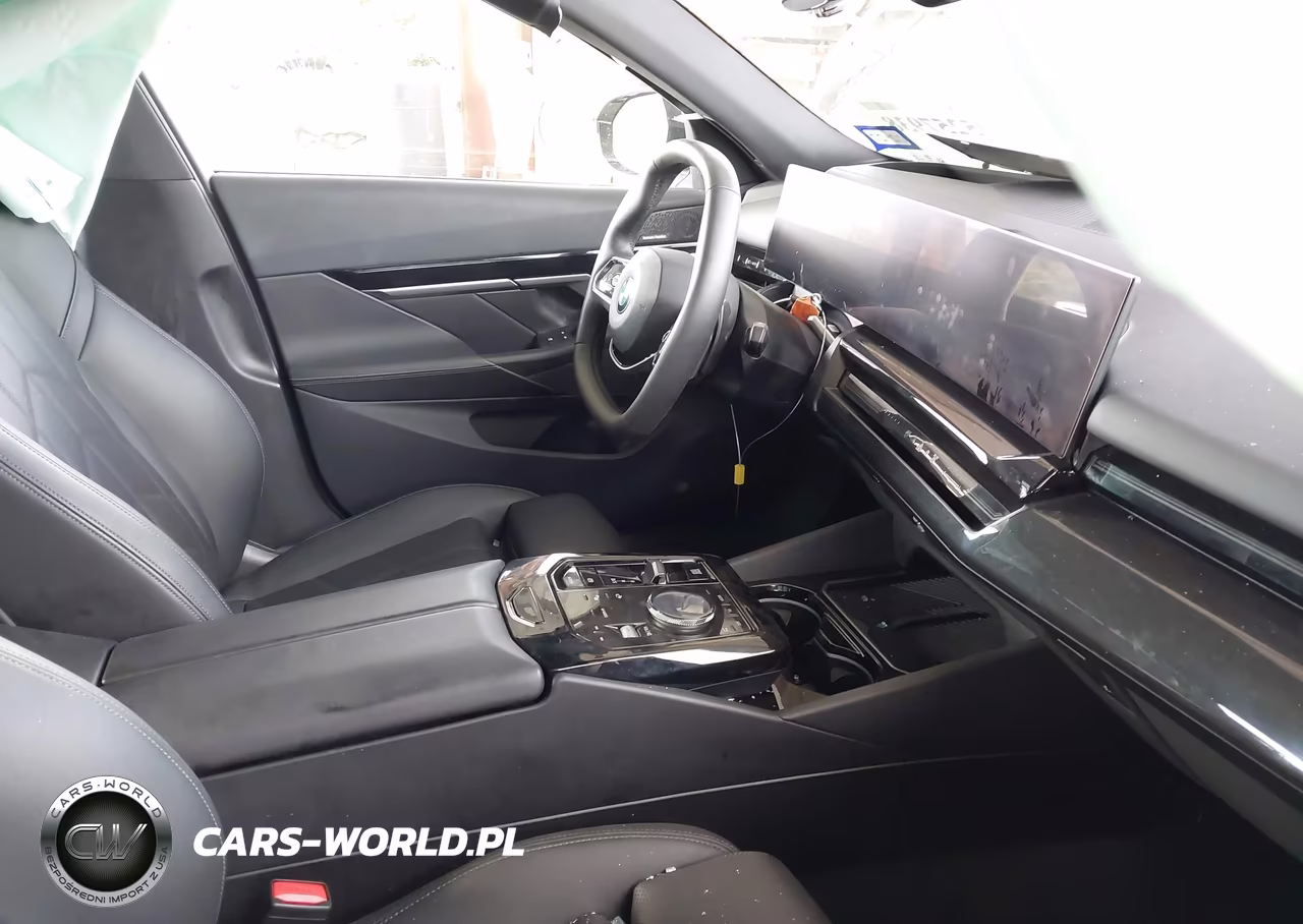 2025 BMW 530I VIN:WBA43FJ05SCU73241 - 5