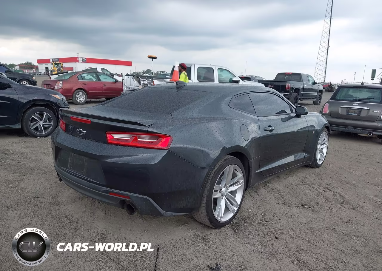 2017 Chevrolet Camaro 1Lt VIN:1G1FB1RS0H0101235 - 4