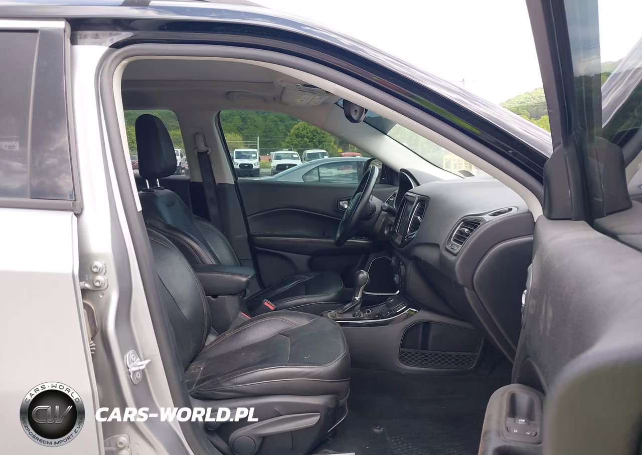2018 Jeep Compass Limited 4X4 VIN:3C4NJDCB4JT298662 - 5