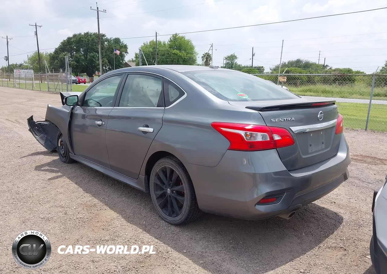 2017 Nissan Sentra Sr VIN:3N1AB7AP5HY388379 - 3
