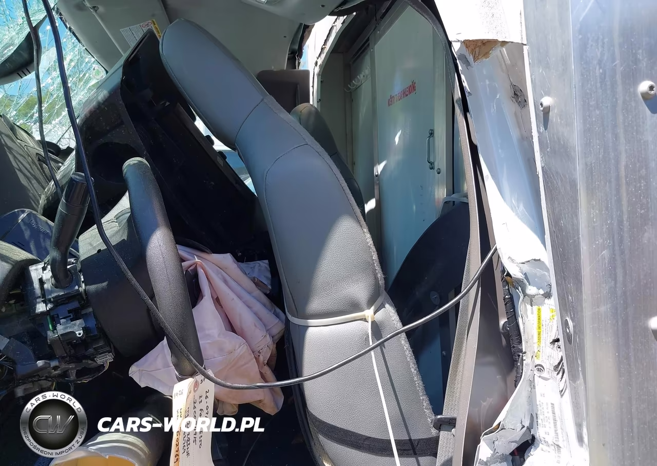 2023 Ford E-350 Cutaway VIN:1FDWE3FKXPDD02769 - 6