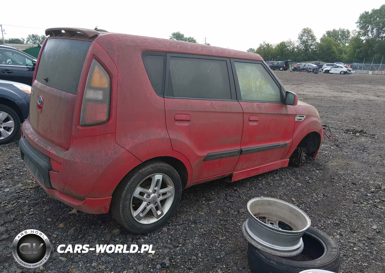 2010 Kia Soul + VIN:KNDJT2A21A7191976 - 4