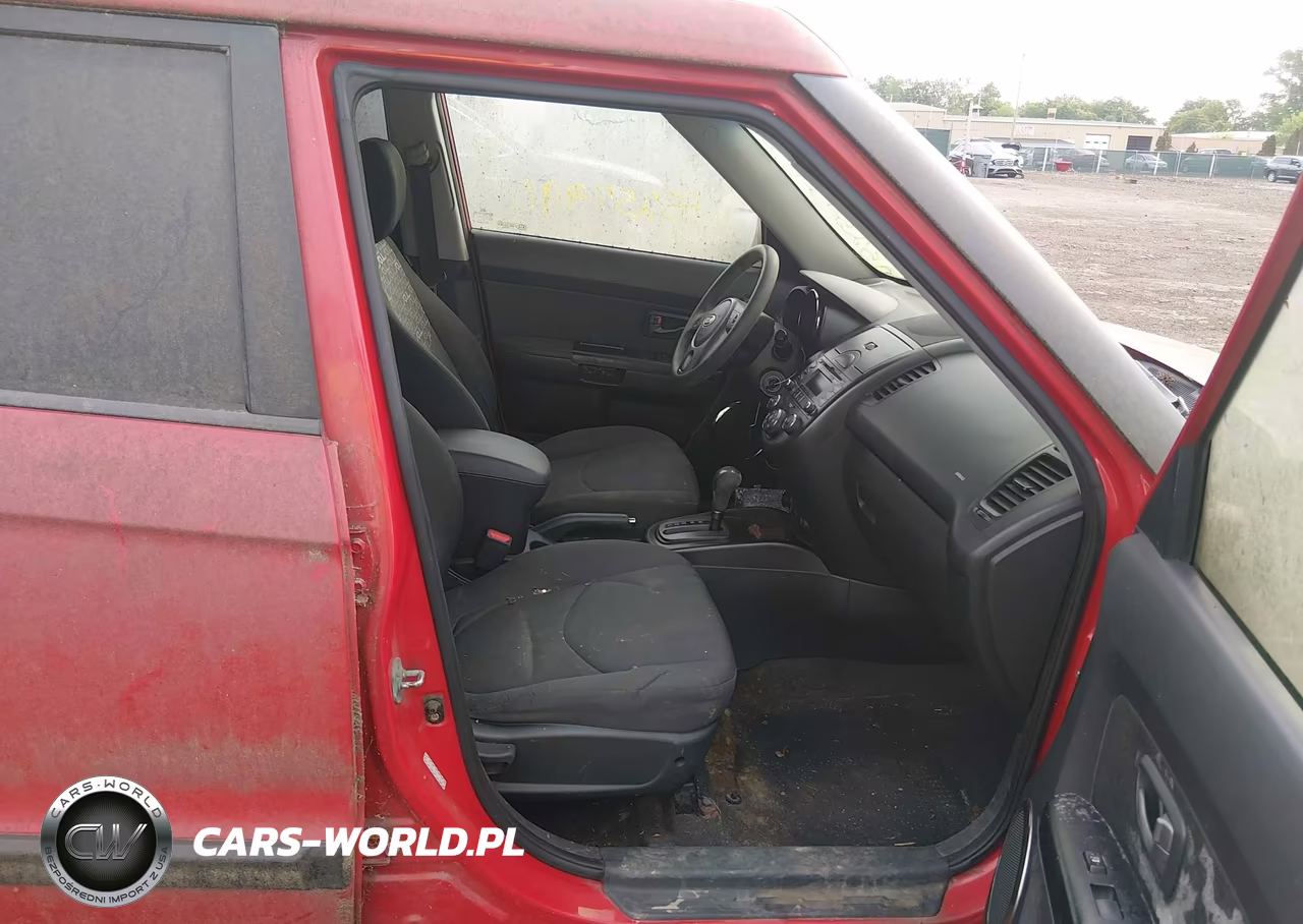 2010 Kia Soul + VIN:KNDJT2A21A7191976 - 5