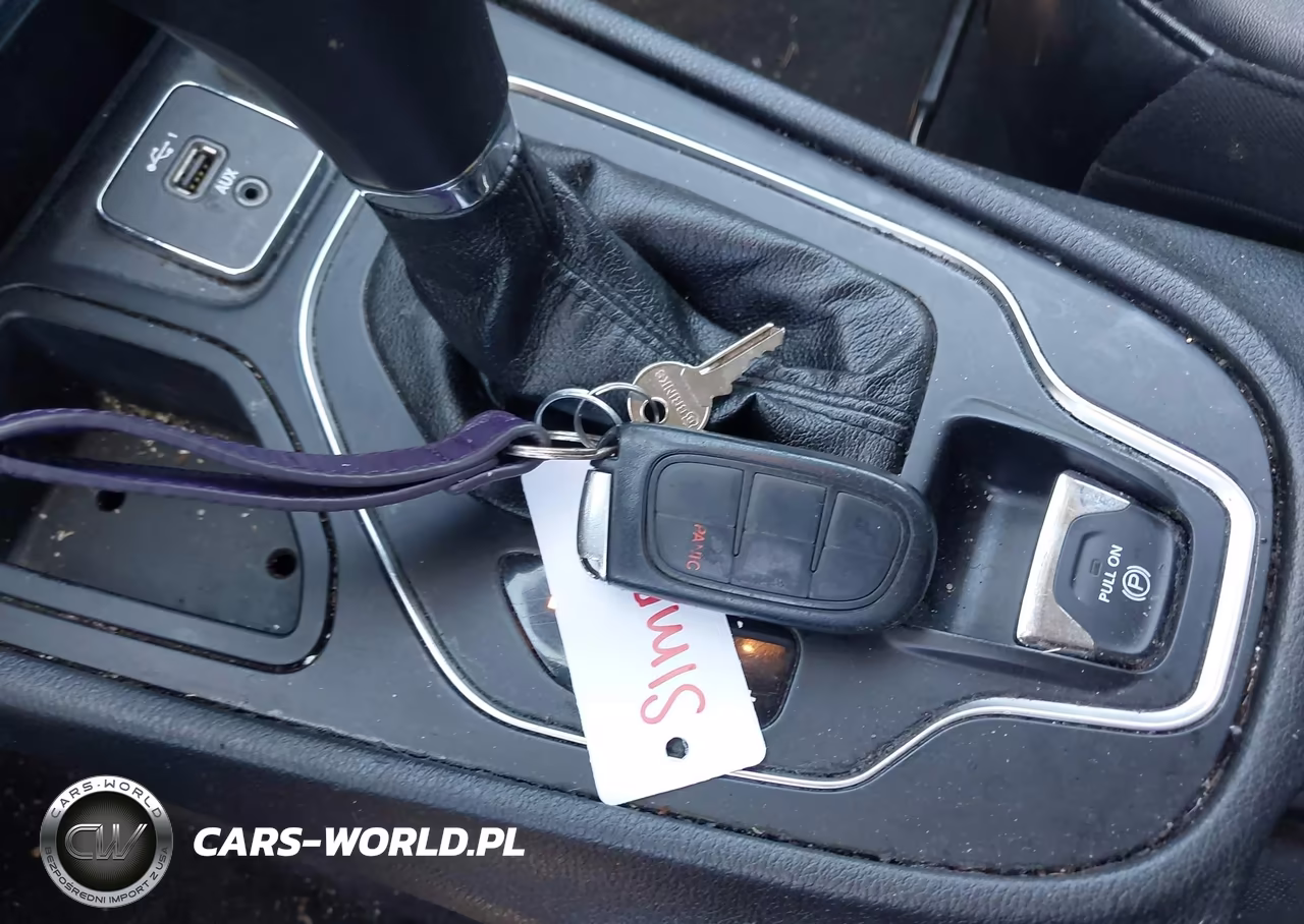 2020 Jeep Cherokee Latitude Plus Fwd VIN:1C4PJLLB6LD601341 - 11