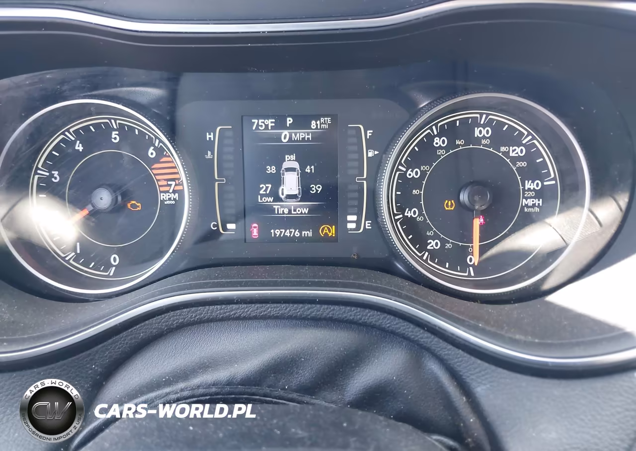 2020 Jeep Cherokee Latitude Plus Fwd VIN:1C4PJLLB6LD601341 - 7