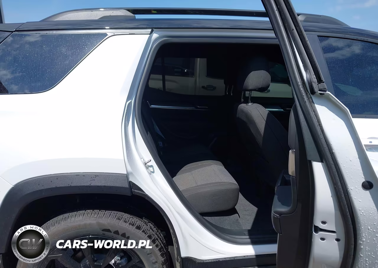 2026 GMC Terrain Awd Elevation VIN:3GKALUEG7TL368373 - 8