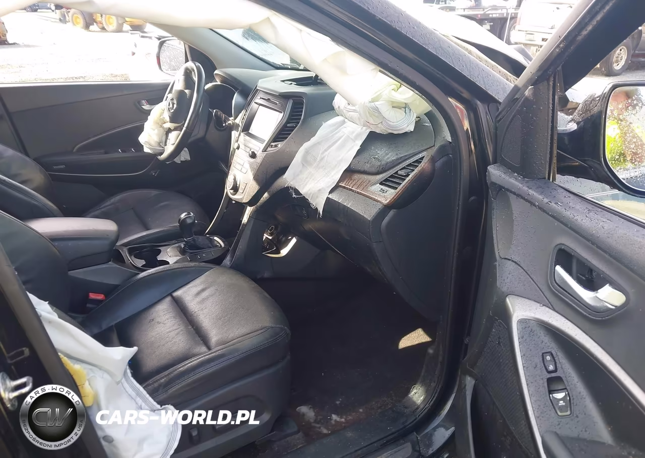 2018 Hyundai Santa Fe Se VIN:KM8SN4HF9JU267475 - 5