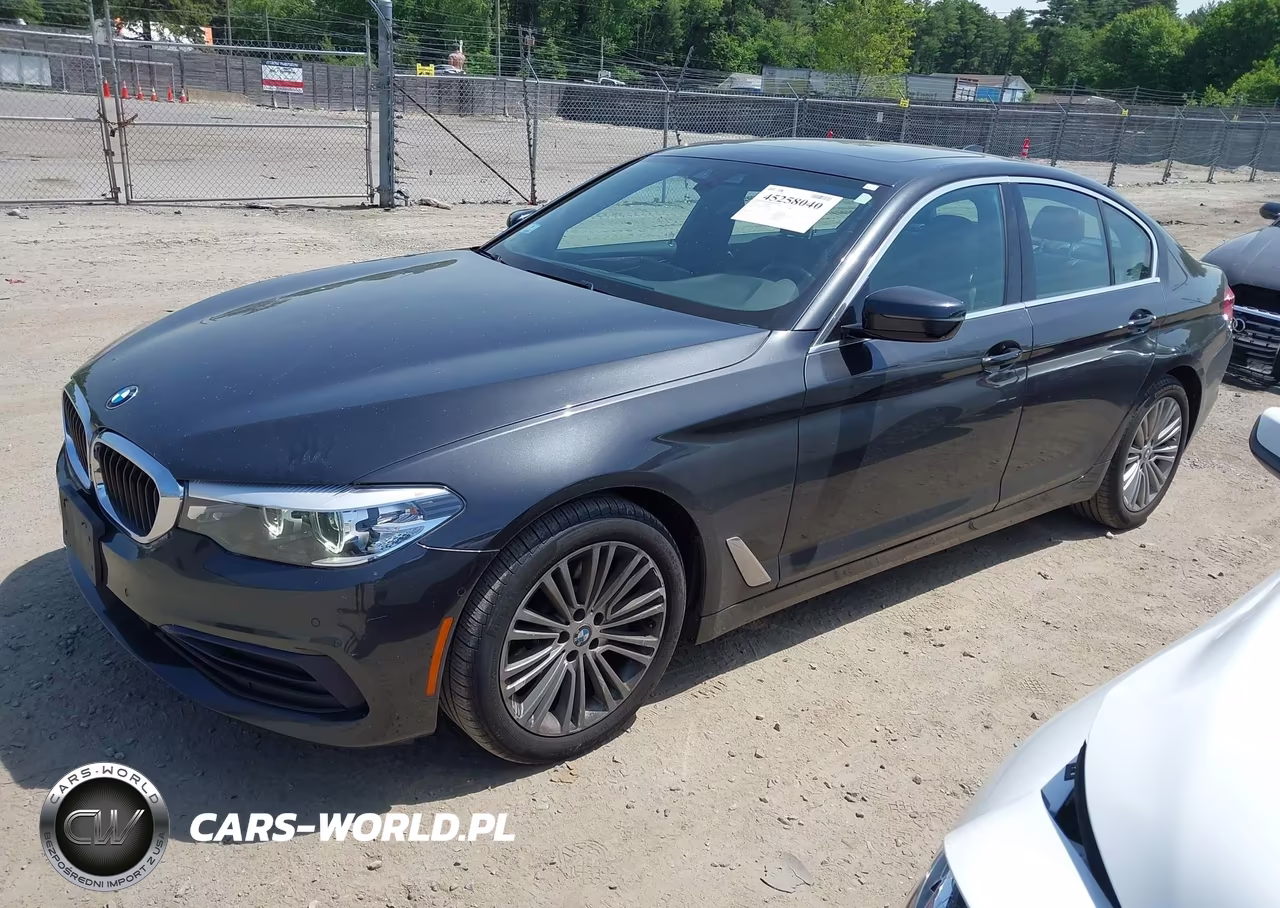 2019 BMW 530I xDrive VIN:WBAJA7C52KG910743 - 2