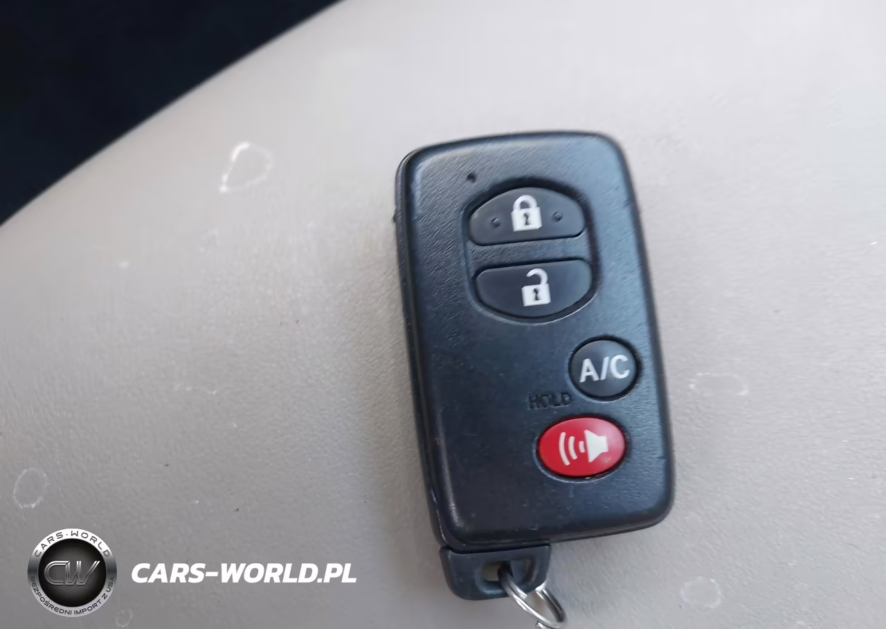 2015 Toyota Prius Four VIN:JTDKN3DU7F1928979 - 11