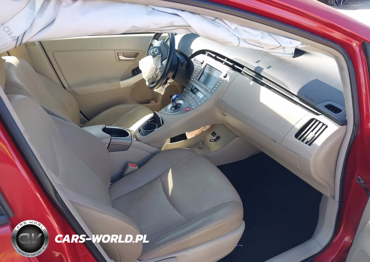 2015 Toyota Prius Four VIN:JTDKN3DU7F1928979 - 5