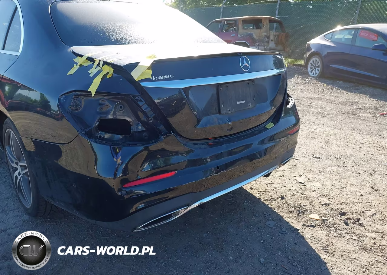 2017 Mercedes-Benz E 300 4Matic VIN:WDDZF4KBXHA167960 - 17