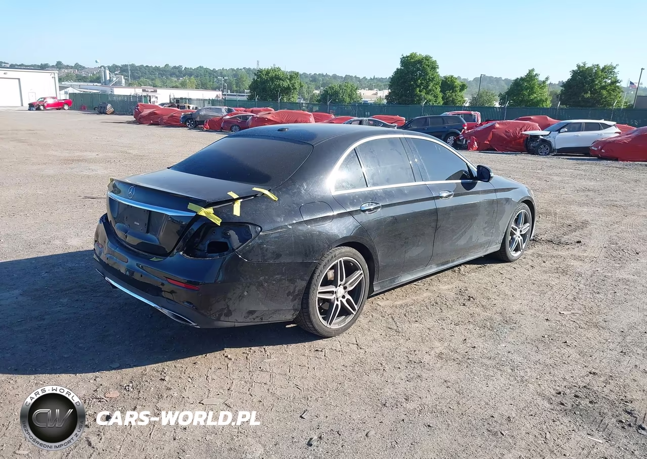2017 Mercedes-Benz E 300 4Matic VIN:WDDZF4KBXHA167960 - 4