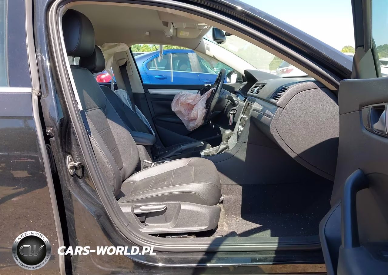 2012 Volkswagen Passat 2.5L Se VIN:1VWBP7A36CC044073 - 5
