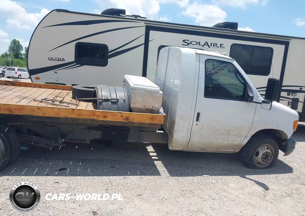 2007 Ford E-450 Cutaway VIN:1FDXE45S47DB17497 - 13