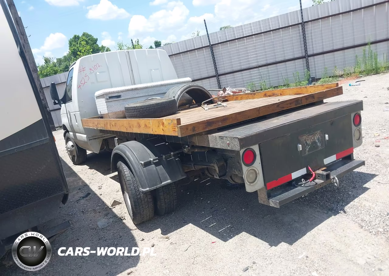 2007 Ford E-450 Cutaway VIN:1FDXE45S47DB17497 - 3
