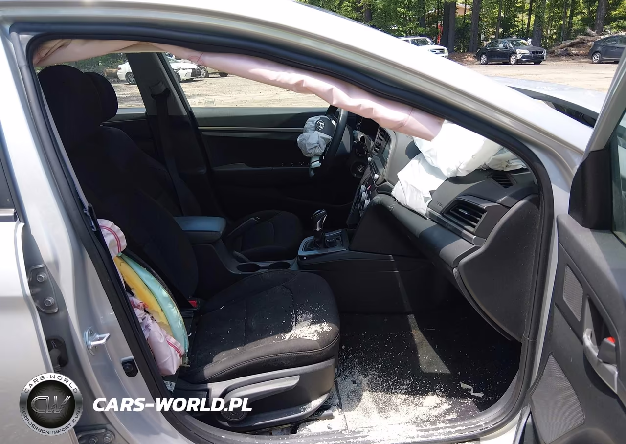 2019 Hyundai Elantra Se VIN:5NPD74LF0KH478588 - 5