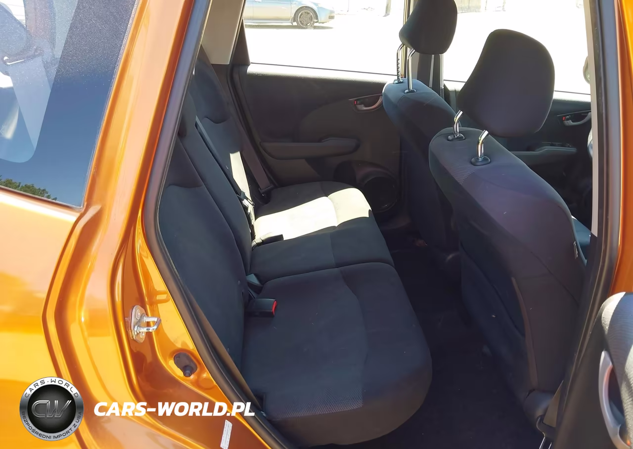 2010 Honda Fit Sport VIN:JHMGE8H48AS011967 - 8