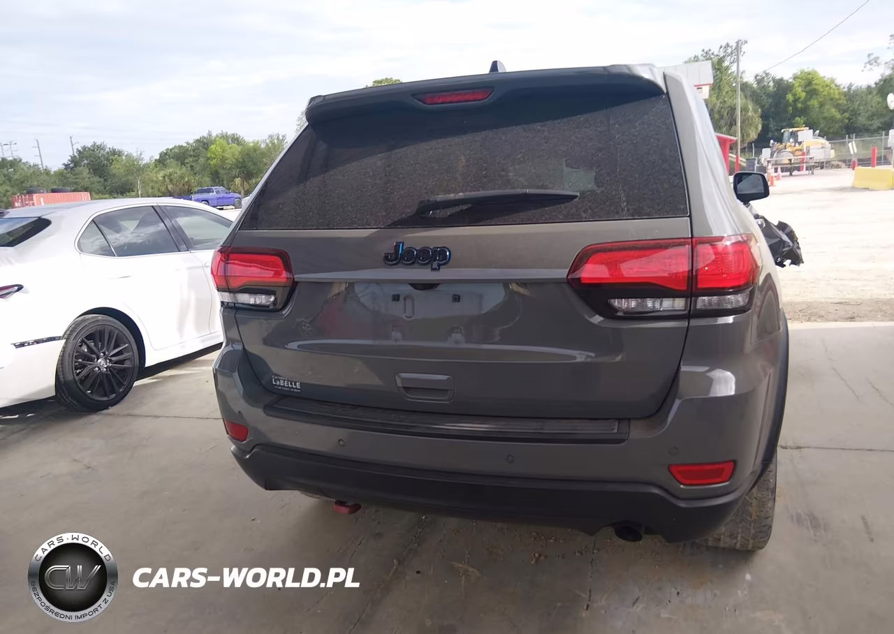 2019 Jeep Grand Cherokee Upland 4X2 VIN:1C4RJEAG0KC790320 - 16