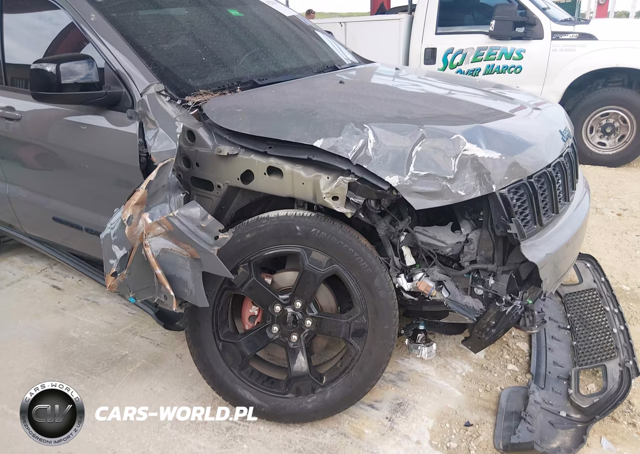 2019 Jeep Grand Cherokee Upland 4X2 VIN:1C4RJEAG0KC790320 - 6