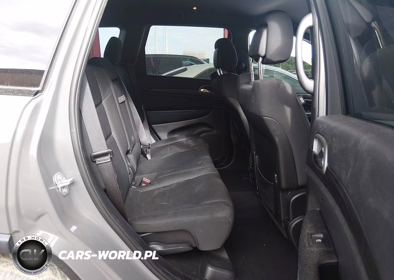 2019 Jeep Grand Cherokee Upland 4X2 VIN:1C4RJEAG0KC790320 - 8