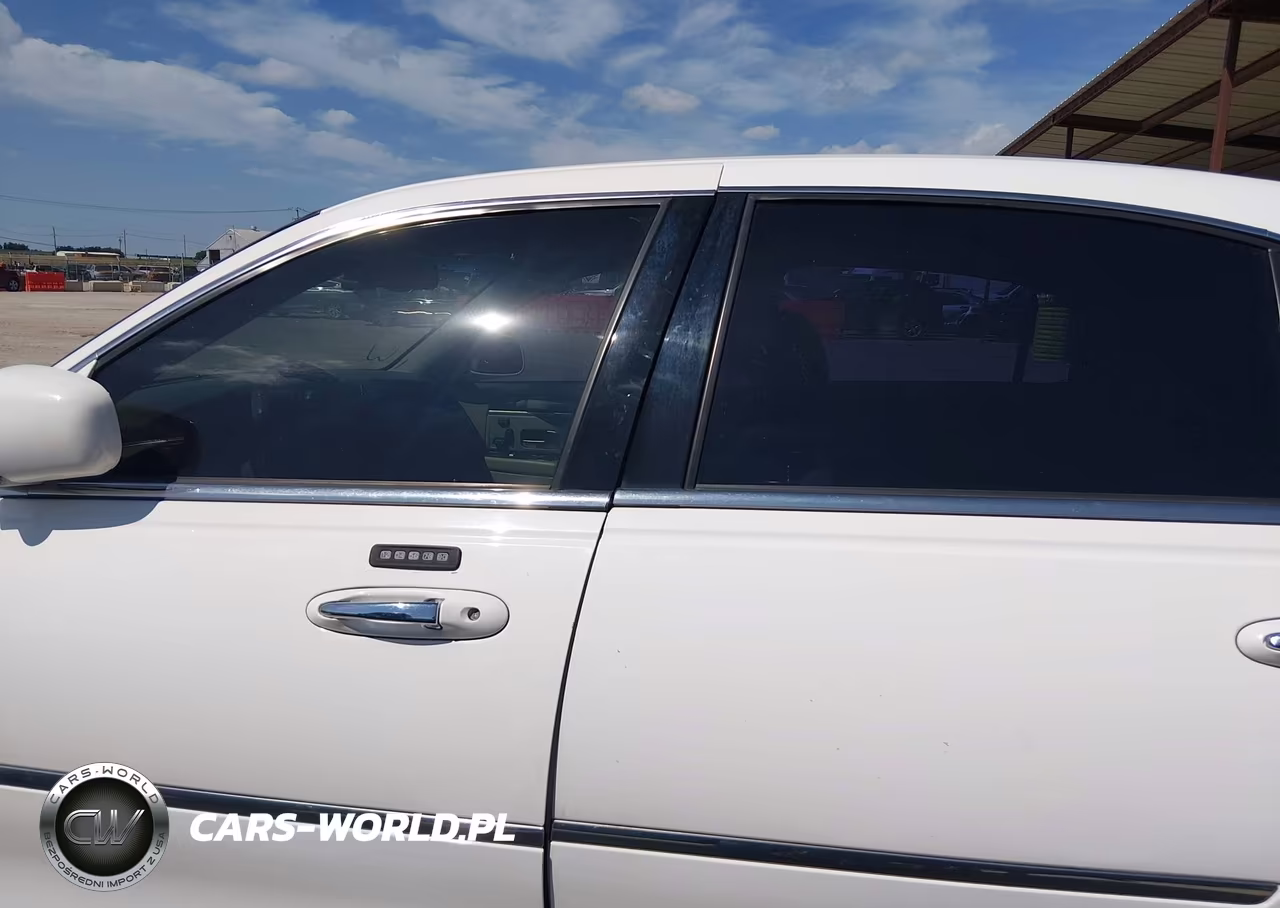 2009 Lincoln Town Car Signature Limited VIN:2LNHM82V19X630327 - 14