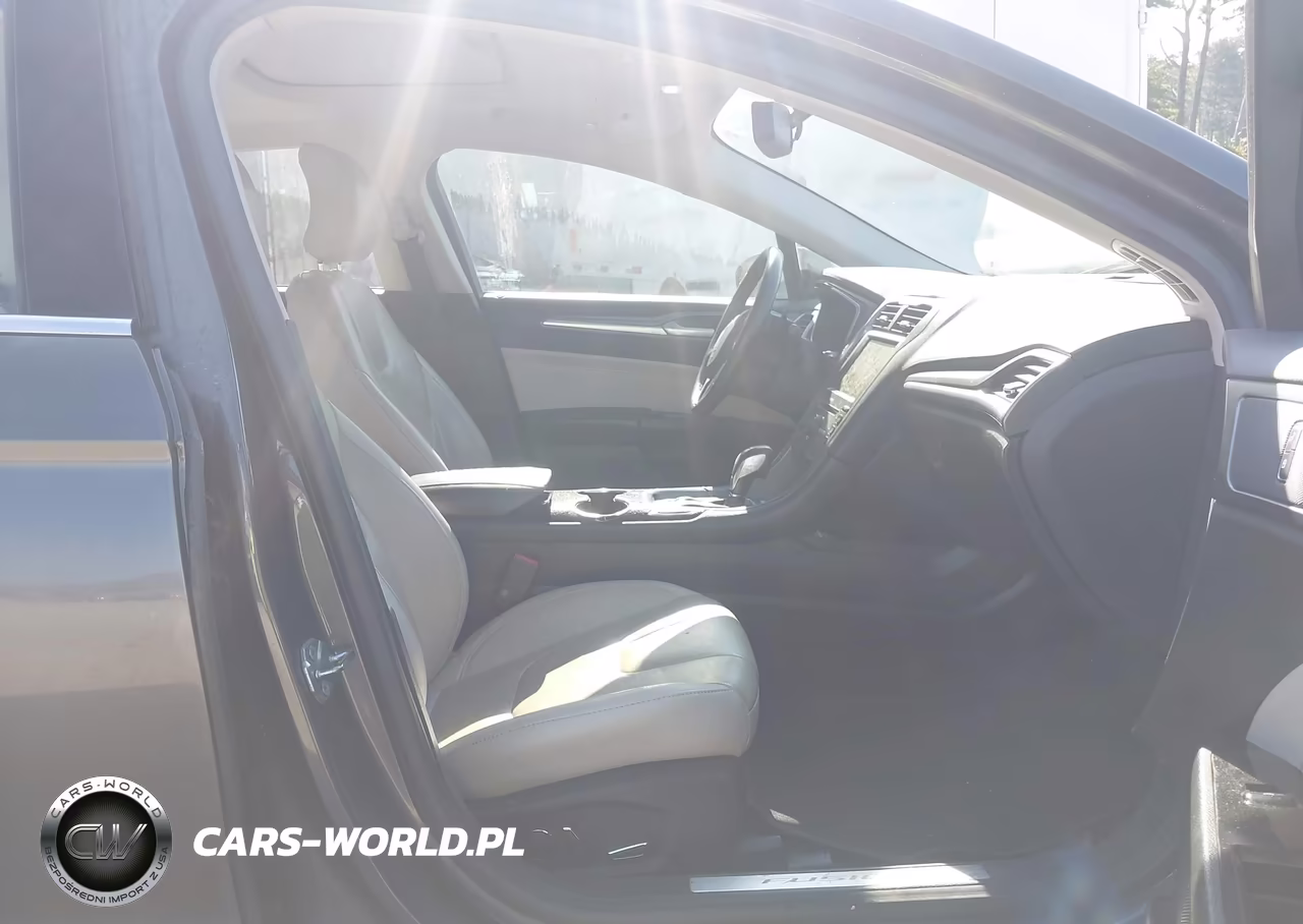 2016 Ford Fusion Titanium VIN:3FA6P0K91GR319330 - 5