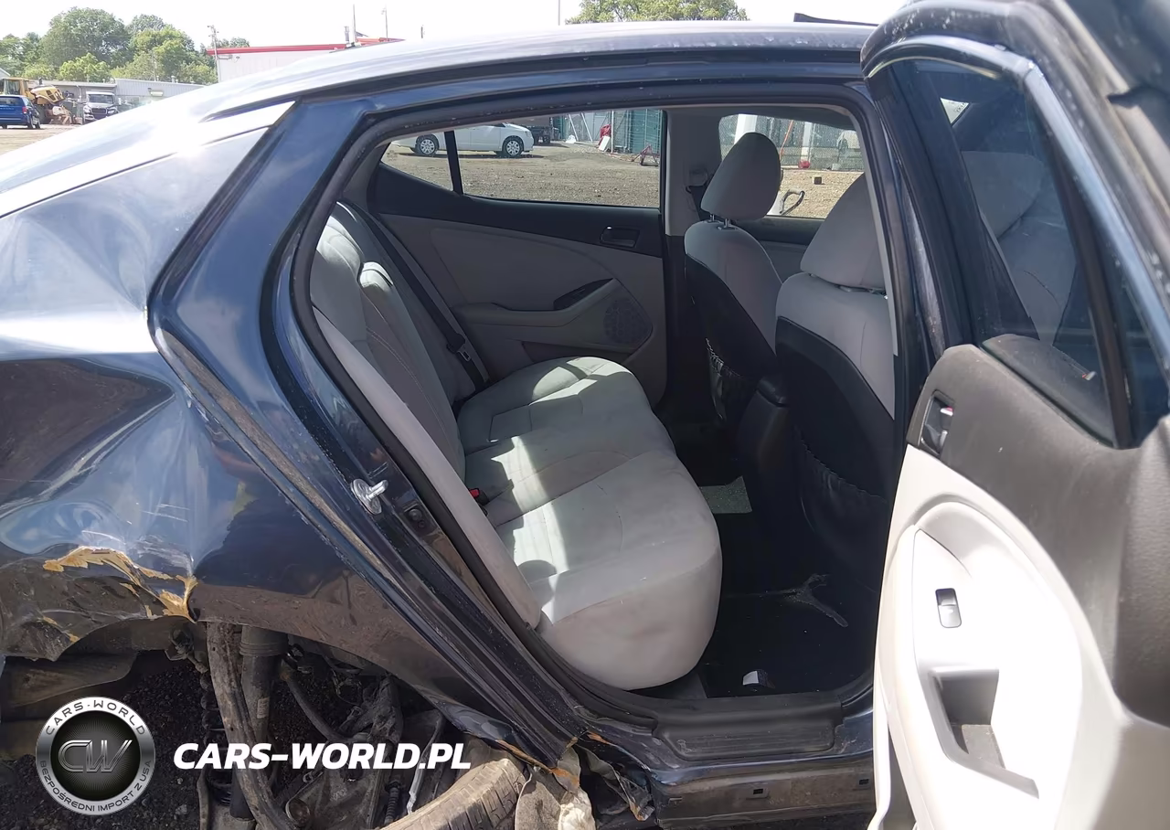 2015 Kia Optima Lx VIN:5XXGM4A76FG483197 - 8