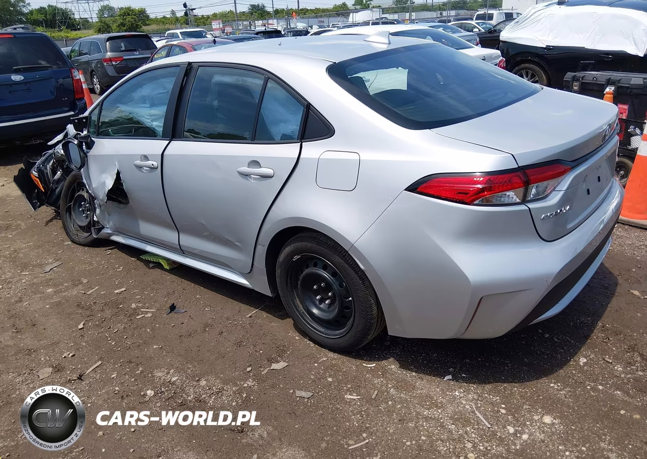 2022 Toyota Corolla Le VIN:5YFEPMAE5NP368383 - 3