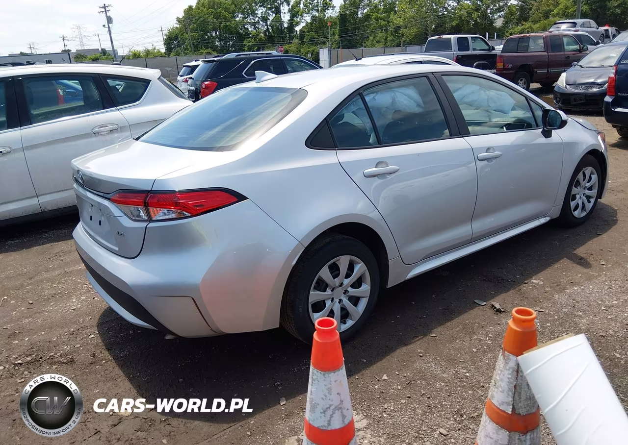 2022 Toyota Corolla Le VIN:5YFEPMAE5NP368383 - 4
