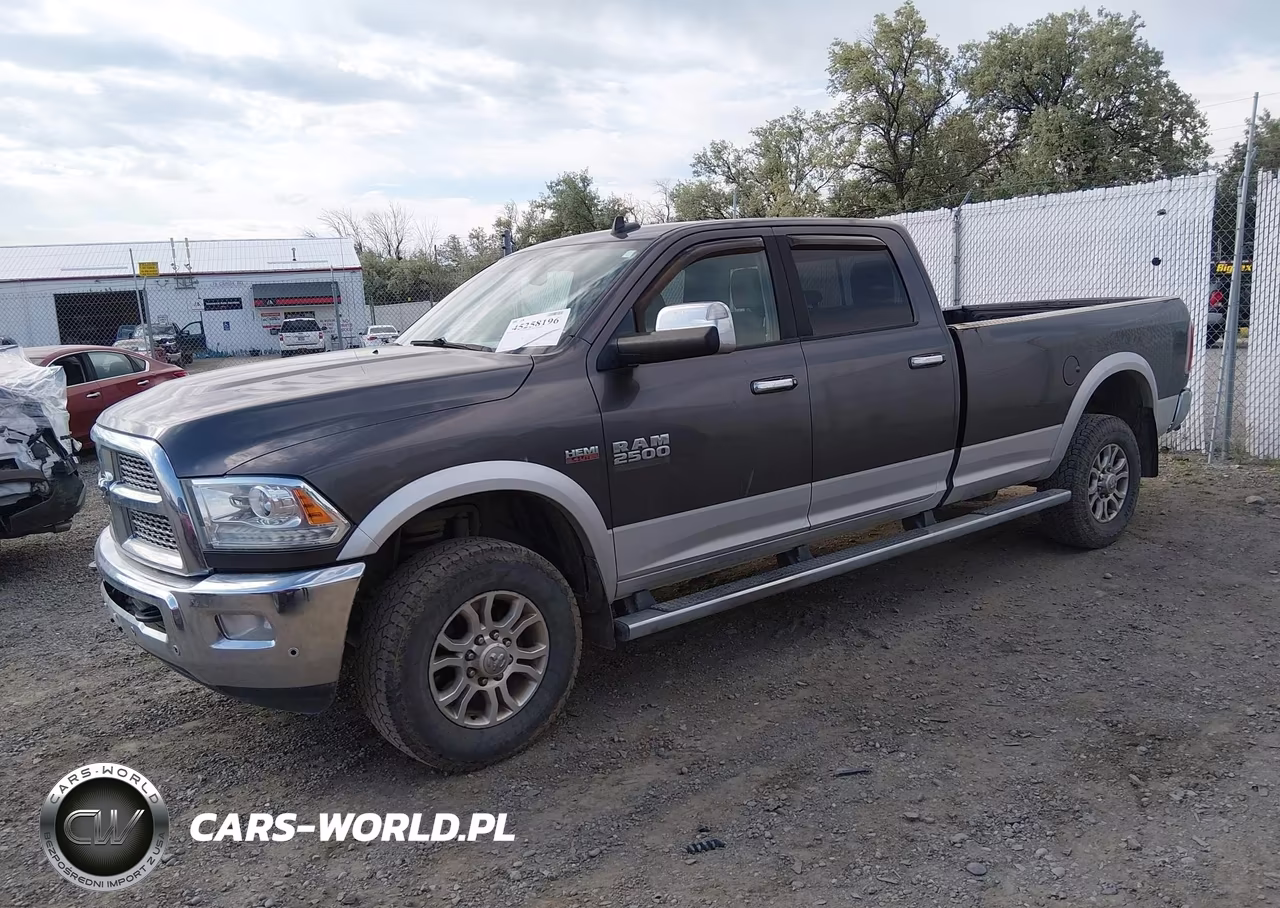 2015 Ram 2500 Laramie VIN:3C6UR5KJ8FG515821 - 2