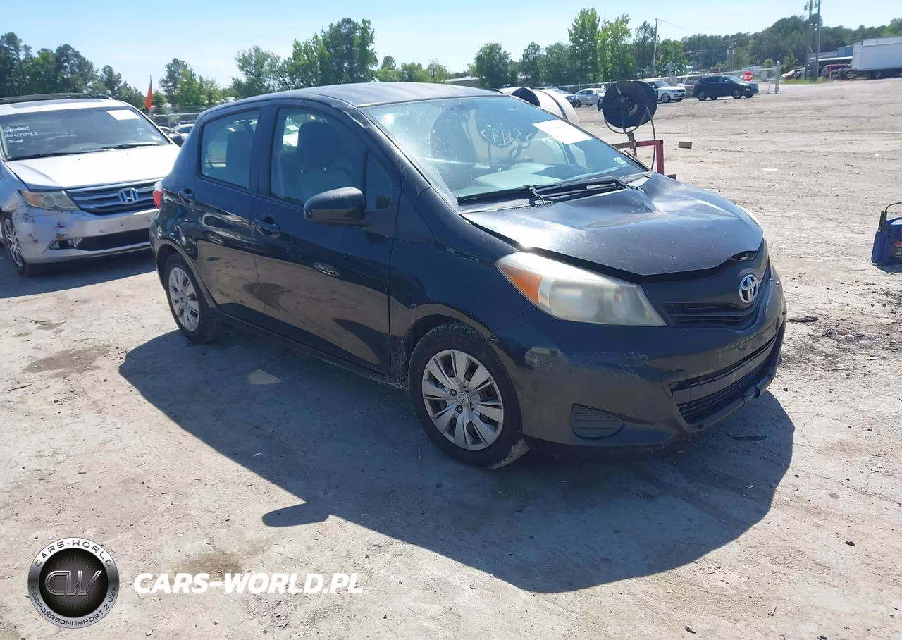 2013 Toyota Yaris Le