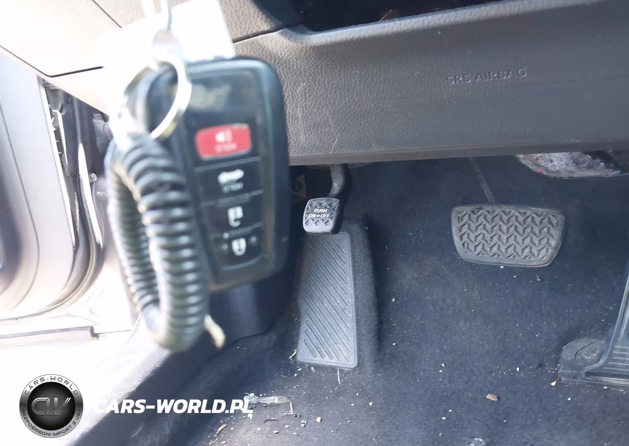 2021 Toyota Camry Le VIN:4T1R11AK9MU597623 - 11