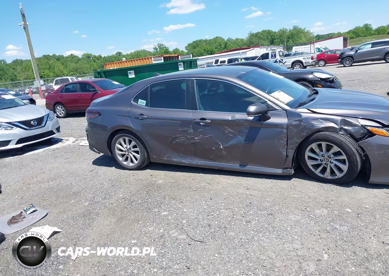 2021 Toyota Camry Le VIN:4T1R11AK9MU597623 - 13