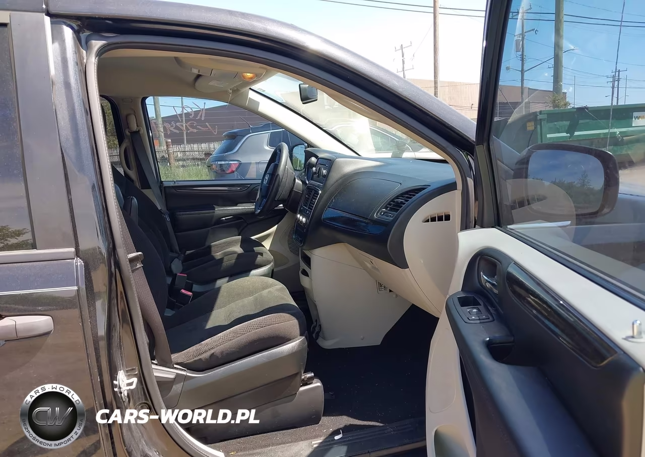 2018 Dodge Grand Caravan Se VIN:2C4RDGBG4JR275957 - 5
