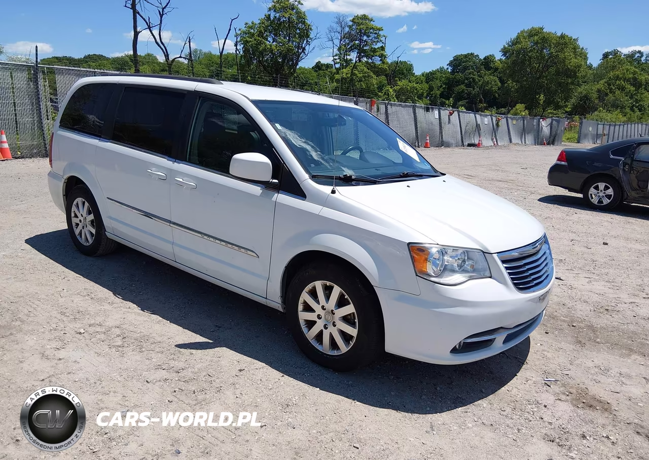 2016 Chrysler Town & Country Touring