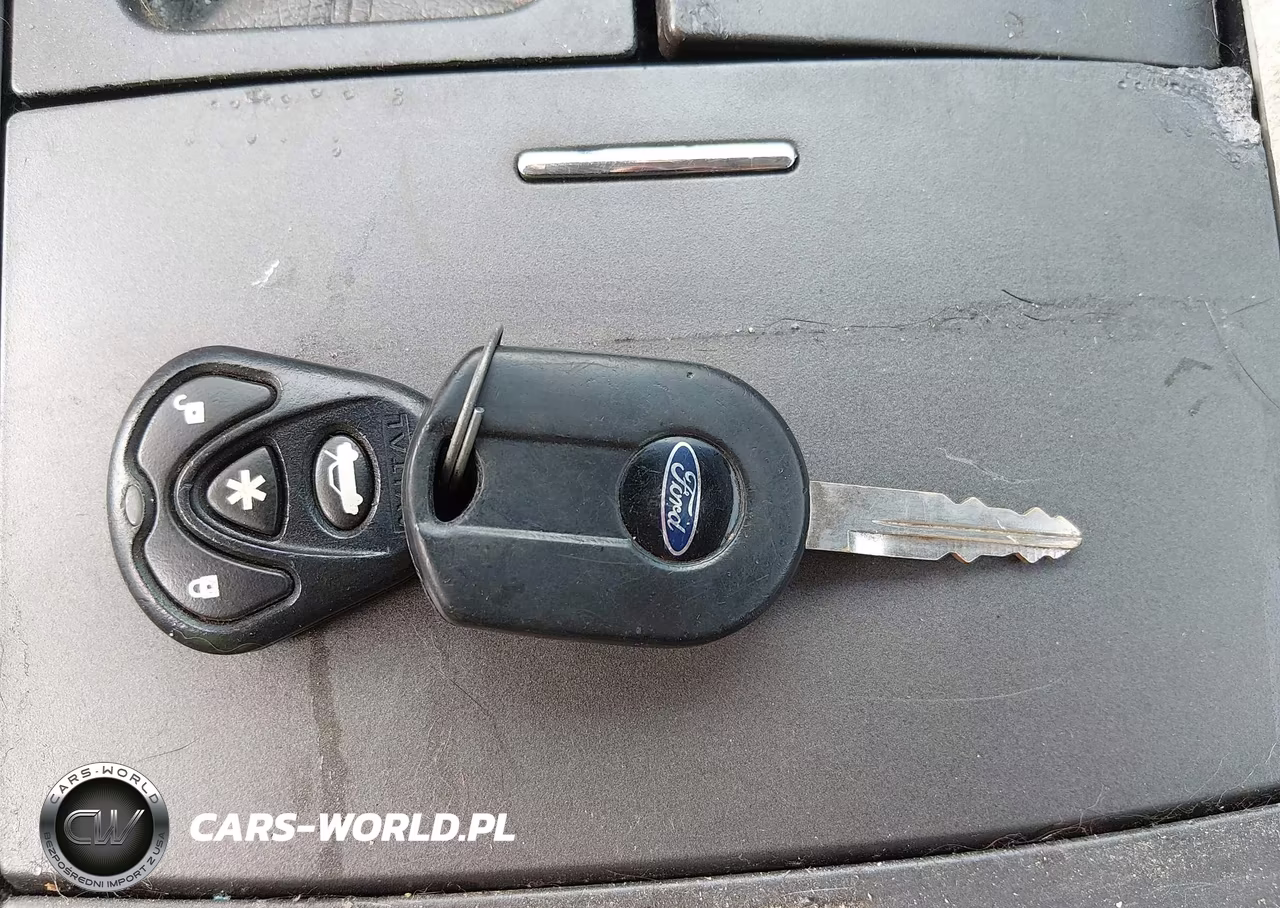 2011 Ford Taurus Sel VIN:1FAHP2HW7BG179804 - 11