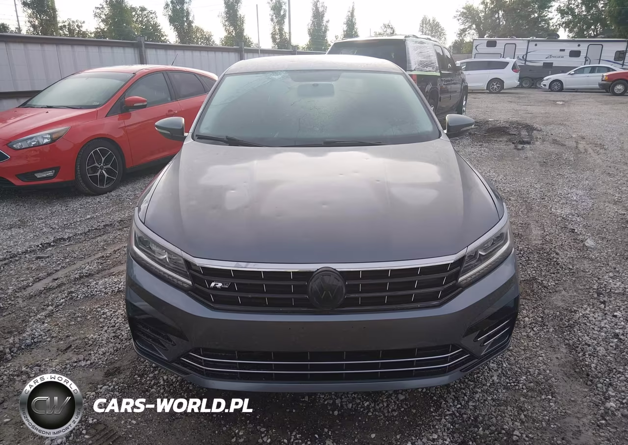2018 Volkswagen Passat 2.0T R-Line-2.0T S VIN:1VWAA7A37JC010315 - 12