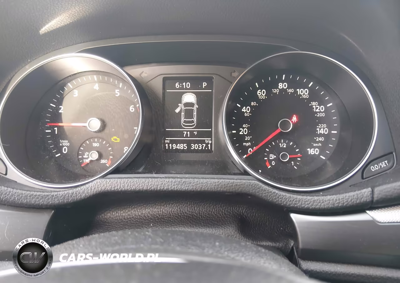2018 Volkswagen Passat 2.0T R-Line-2.0T S VIN:1VWAA7A37JC010315 - 7