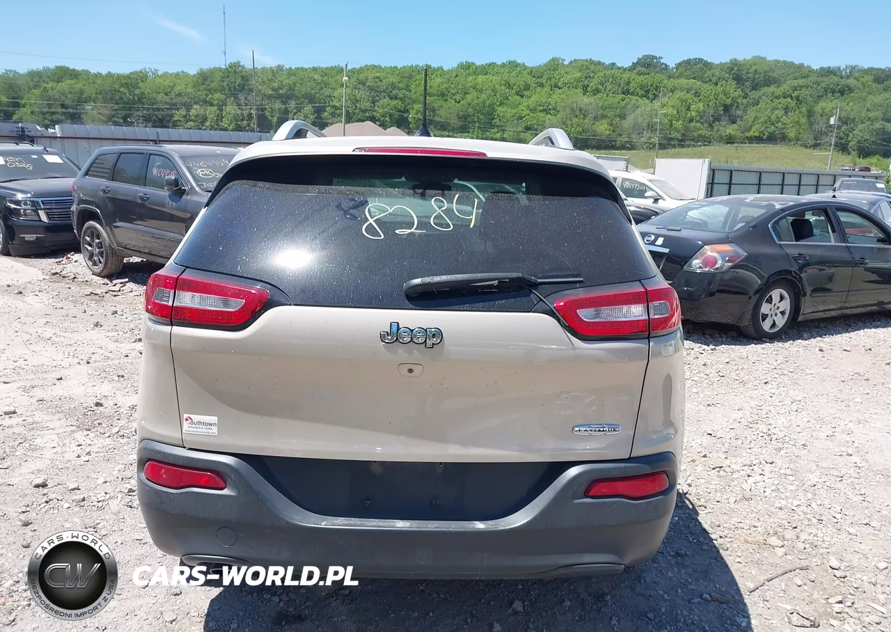 2014 Jeep Cherokee Latitude VIN:1C4PJLCB3EW288031 - 17