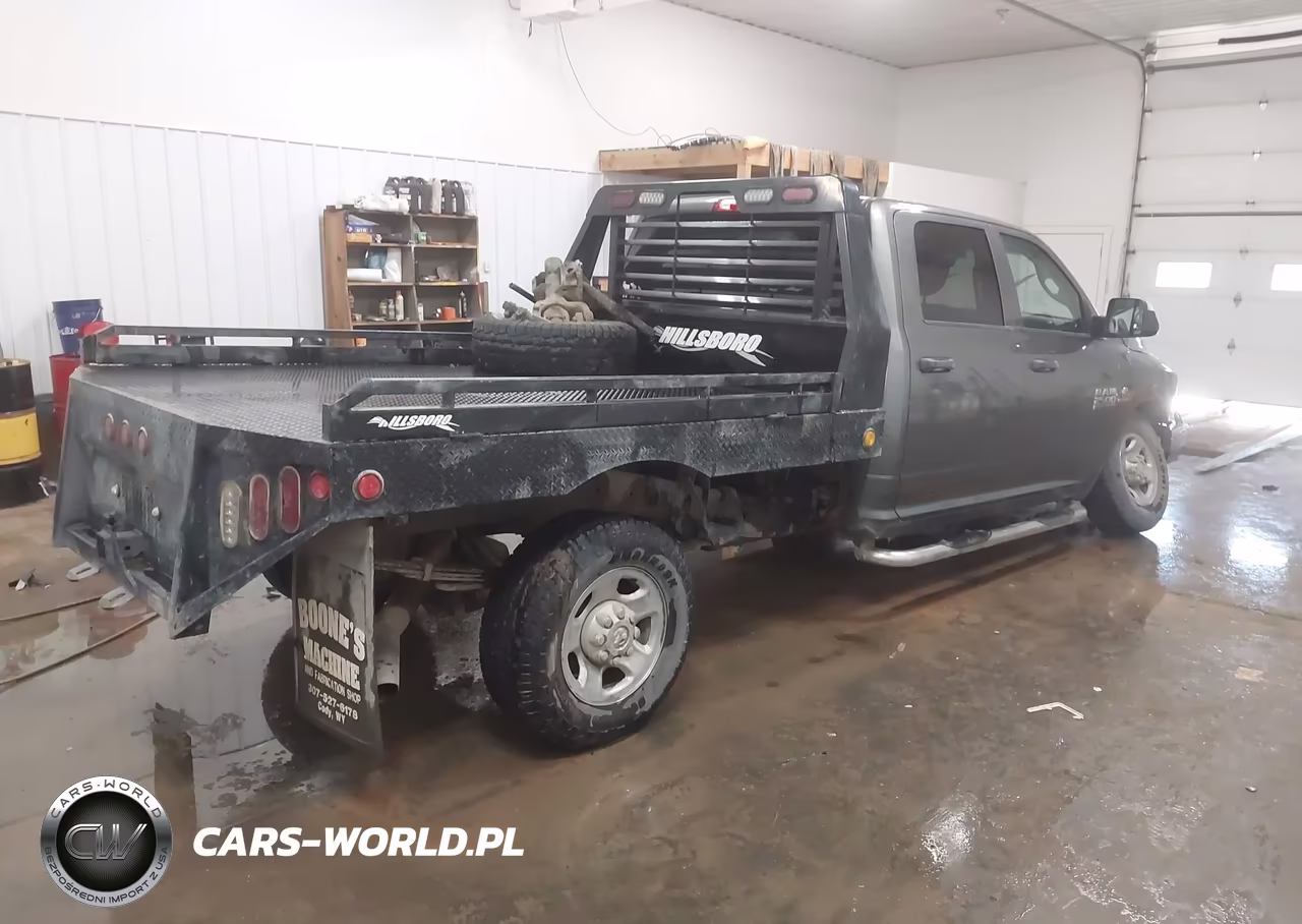2013 Ram 2500 Tradesman VIN:3C6UR5HL2DG525721 - 4