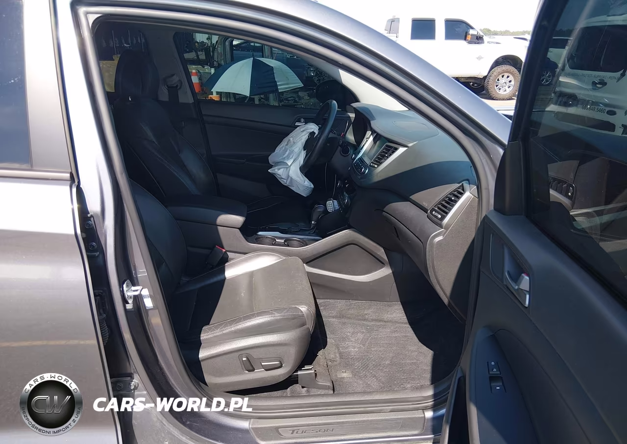 2017 Hyundai Tucson Se Plus VIN:KM8J33A41HU514082 - 5