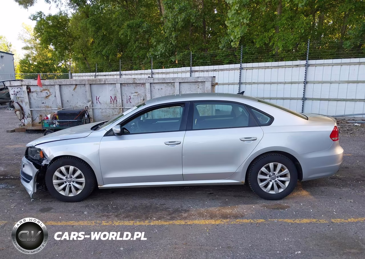 2013 Volkswagen Passat 2.5L Wolfsburg Edition VIN:1VWAP7A31DC133904 - 14
