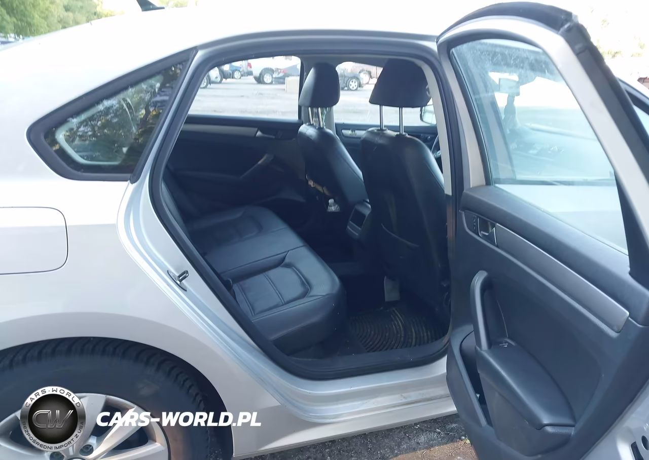 2013 Volkswagen Passat 2.5L Wolfsburg Edition VIN:1VWAP7A31DC133904 - 8