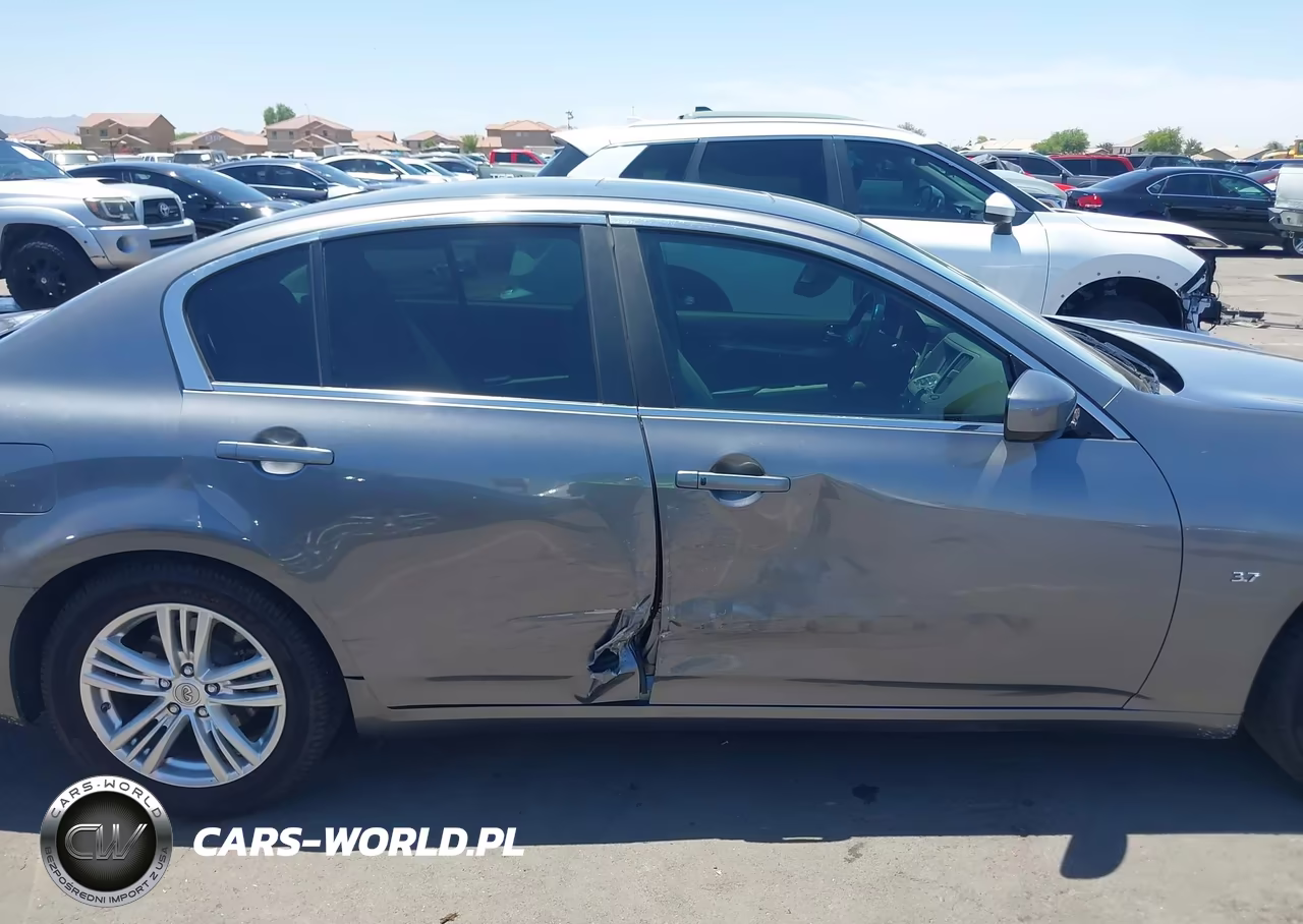2015 Infiniti Q40 VIN:JN1CV6AP8FM503325 - 13