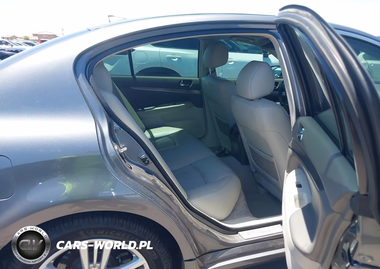 2015 Infiniti Q40 VIN:JN1CV6AP8FM503325 - 8