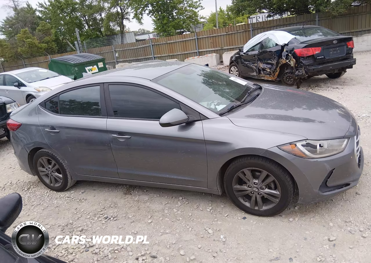 2018 Hyundai Elantra Sel VIN:5NPD84LF0JH250943 - 13
