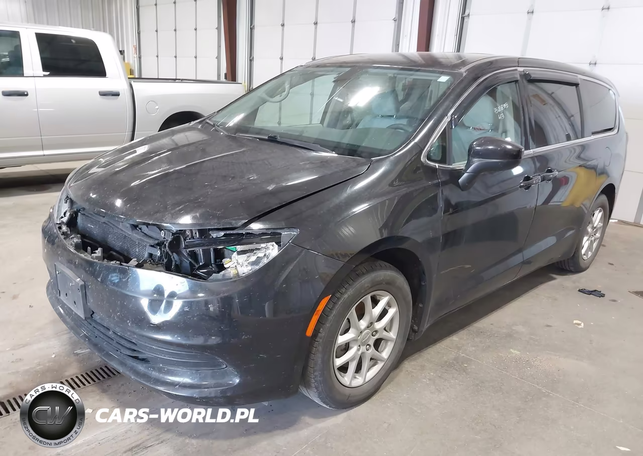 2017 Chrysler Pacifica Touring VIN:2C4RC1DG7HR502338 - 2