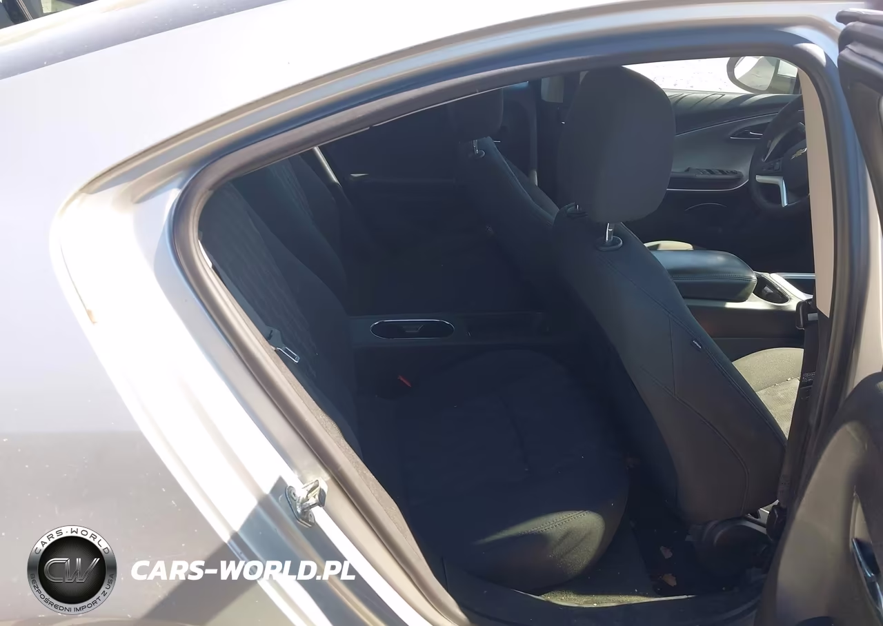 2011 Chevrolet Volt VIN:1G1RC6E41BU102117 - 8