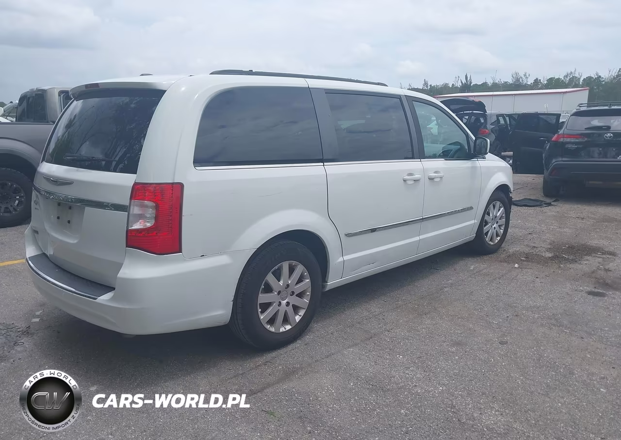 2014 Chrysler Town & Country Touring VIN:2C4RC1BG7ER256731 - 4