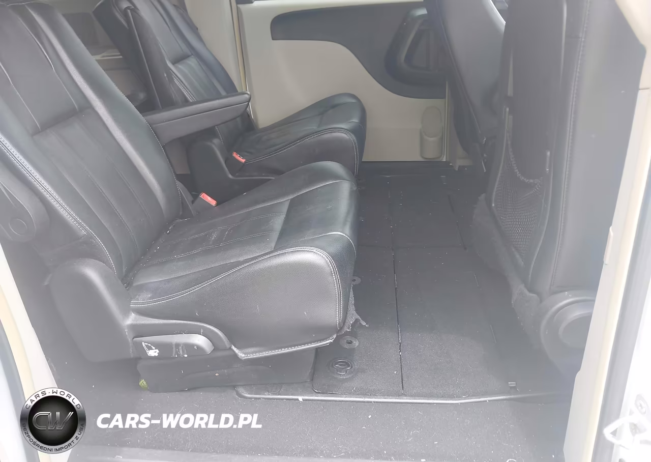 2014 Chrysler Town & Country Touring VIN:2C4RC1BG7ER256731 - 8